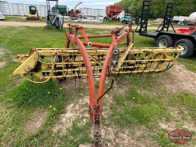 Image of New Holland 256 equipment image 3
