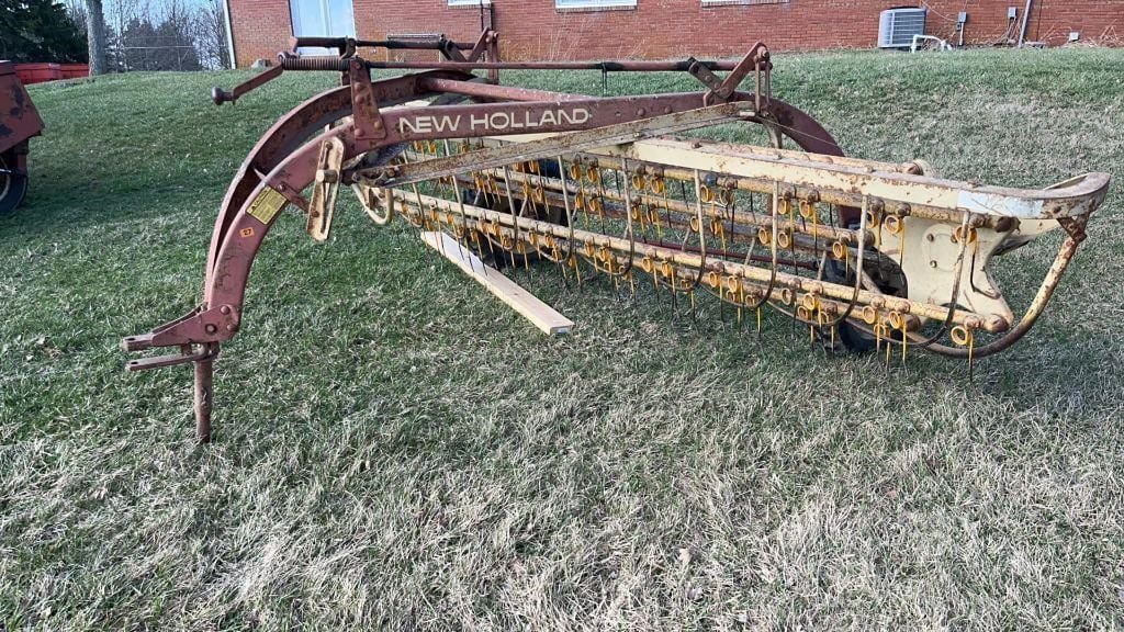 New Holland 256 Equipment Image0