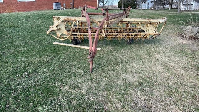 Image of New Holland 256 equipment image 1