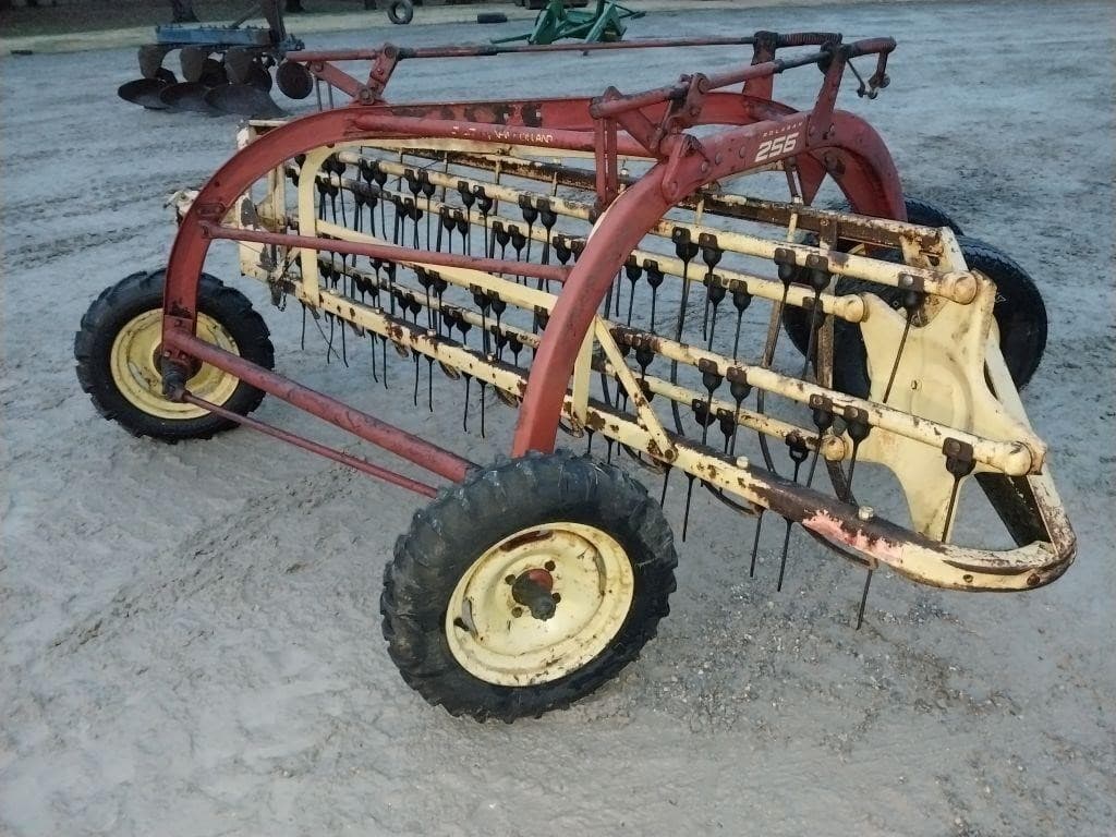 Image of New Holland 256 Primary image