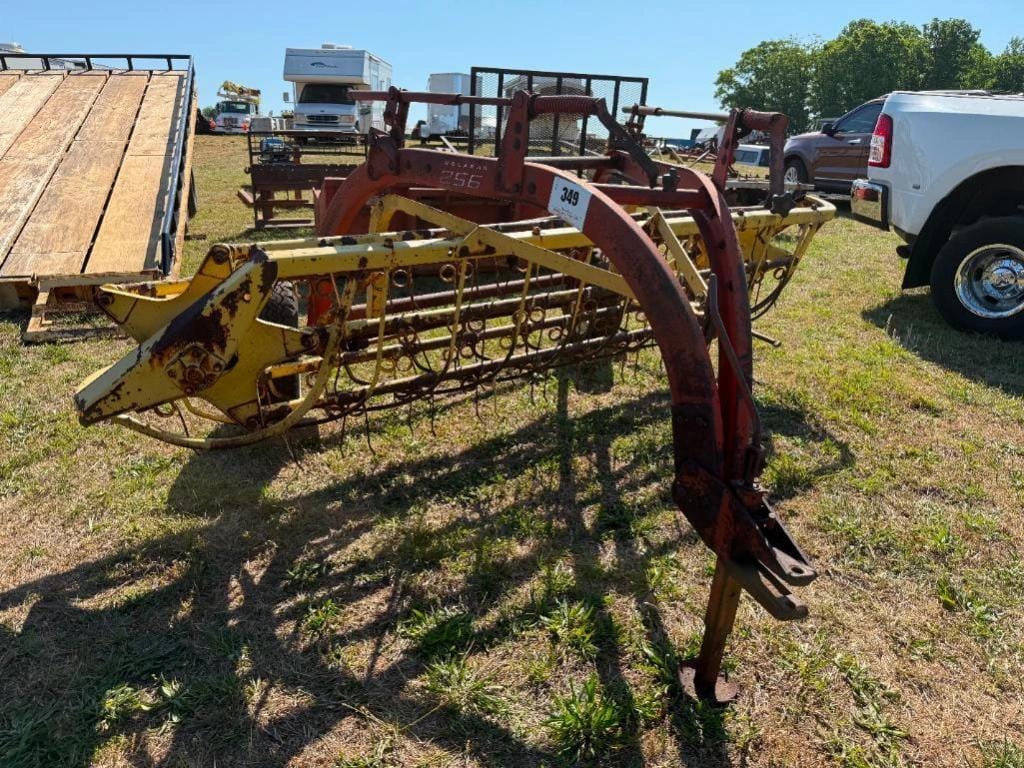 New Holland 256 Equipment Image0