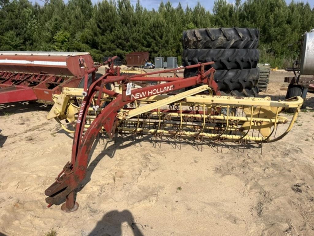 New Holland 256 Equipment Image0