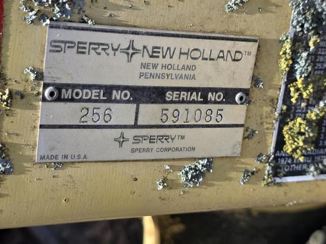 Image of New Holland 256 equipment image 4