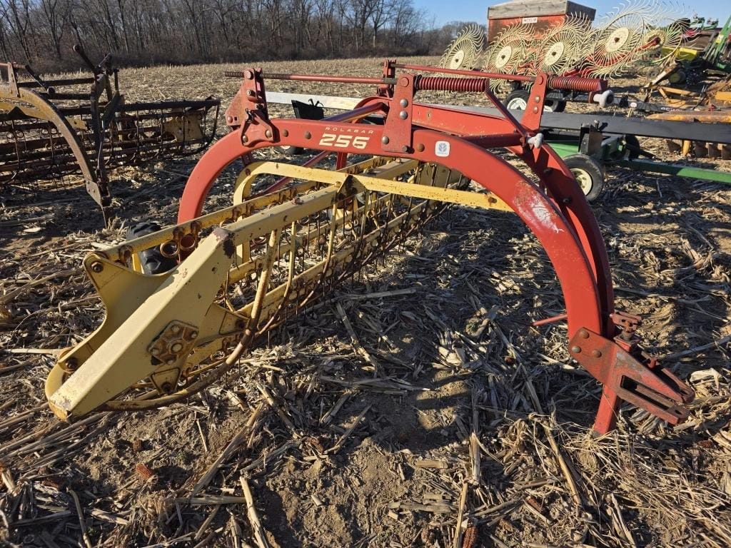 New Holland 256 Equipment Image0