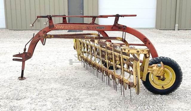 Image of New Holland 256 equipment image 1