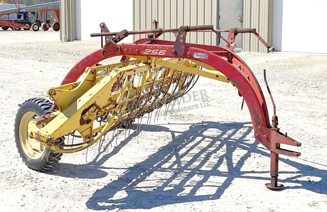 Image of New Holland 256 Primary image