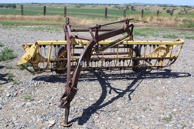 Image of New Holland 256 equipment image 1