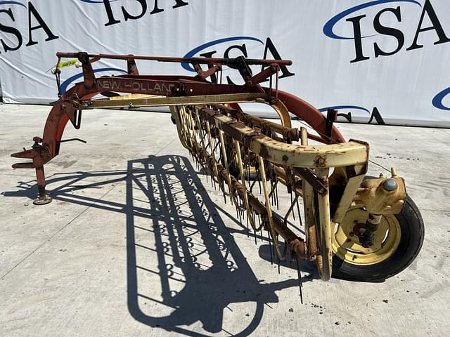 Image of New Holland 256 equipment image 1