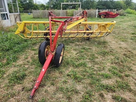 Image of New Holland 258 equipment image 1