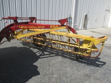 Main image New Holland 258