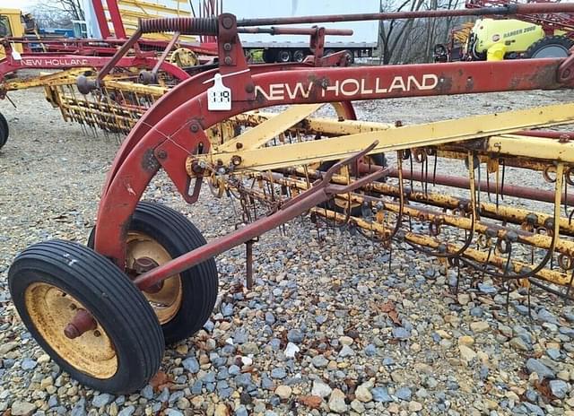 Image of New Holland 258 equipment image 1