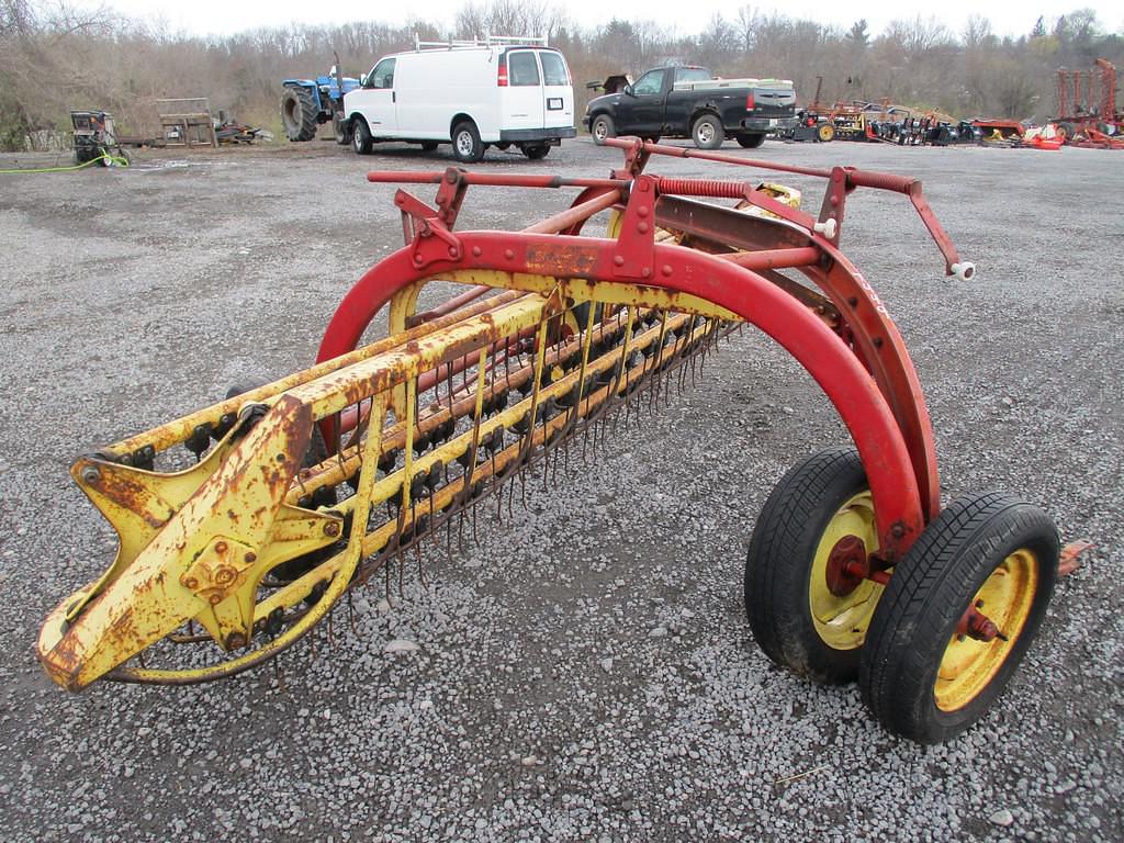 New Holland 258 Hay and Forage Hay - Rakes/Tedders for Sale | Tractor Zoom