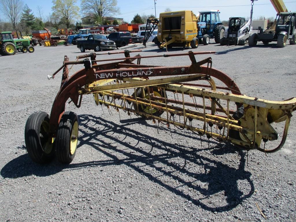 Main image New Holland 258