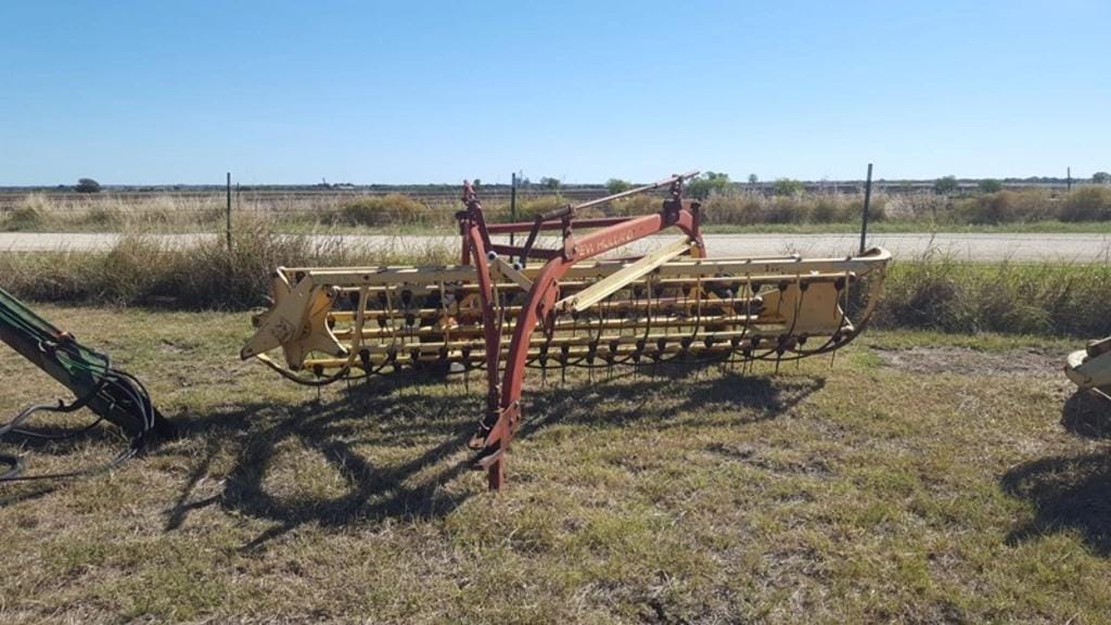 New Holland 258 Equipment Image0