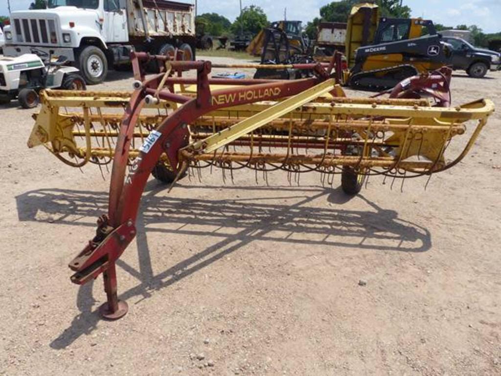 Main image New Holland 258