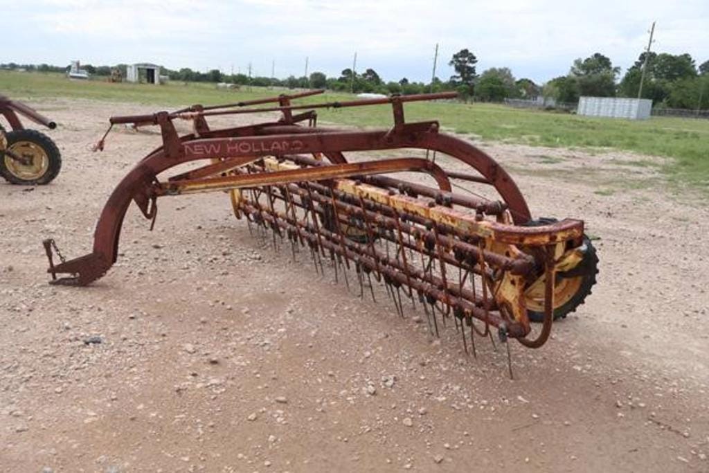 New Holland 258 Equipment Image0