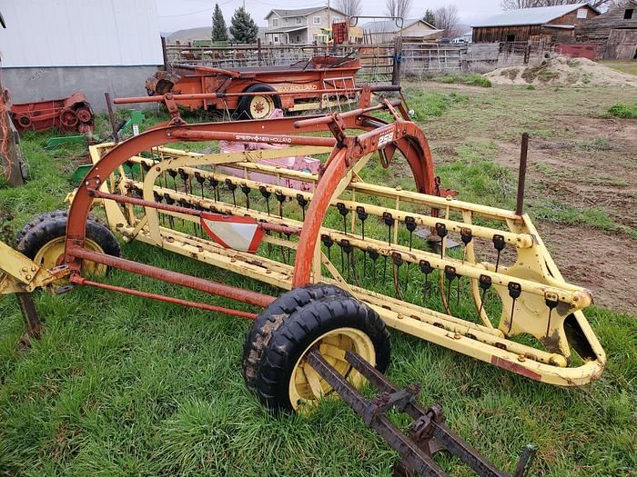 New Holland 258 Equipment Image0