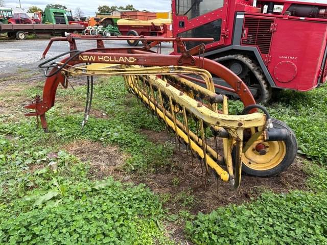 Image of New Holland 258 equipment image 1