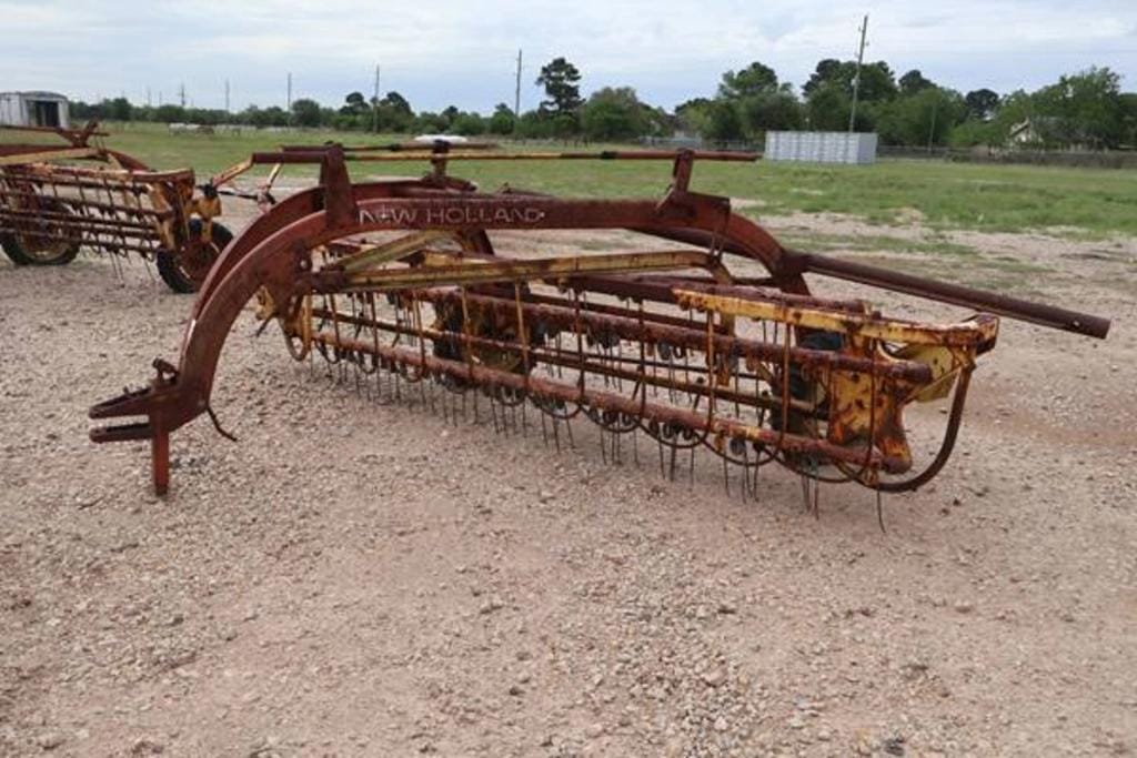 New Holland 258 Equipment Image0