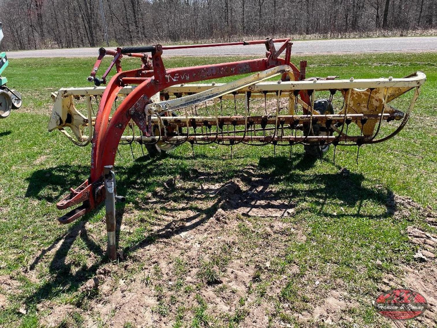 New Holland 258 Equipment Image0