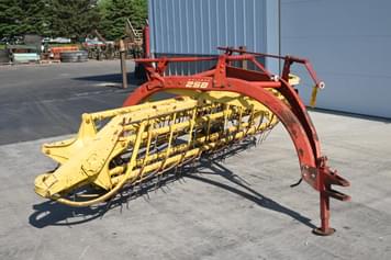 Main image New Holland 258