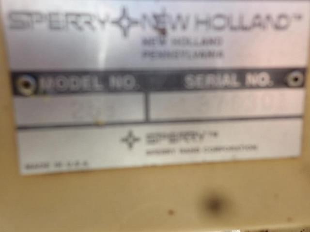 Image of New Holland 258 equipment image 4