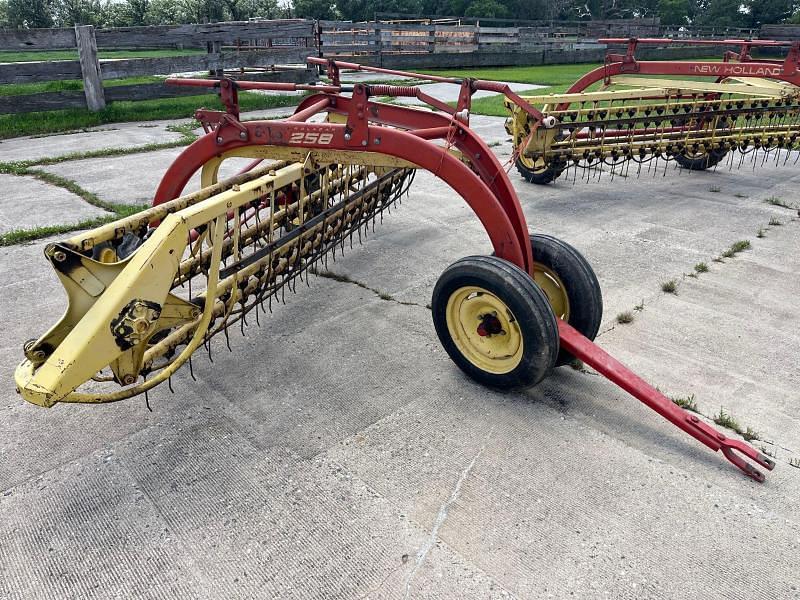 Image of New Holland 258 Primary image