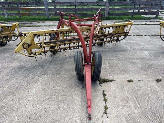 Image of New Holland 258 equipment image 1