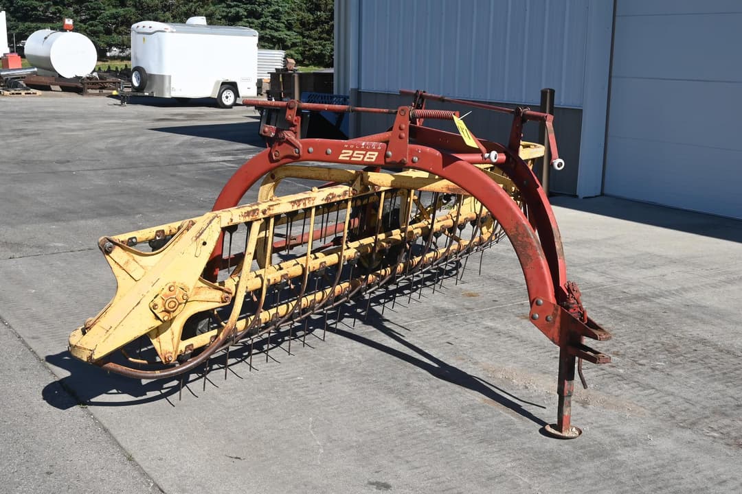 Image of New Holland 258 Primary image