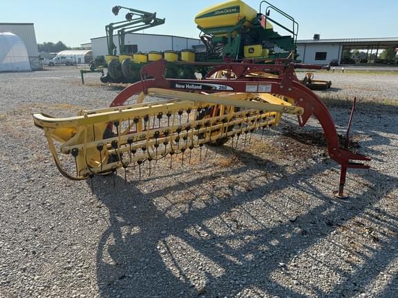 Image of New Holland 260 Primary image