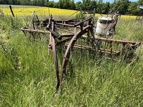 New Holland 260 Equipment Image0