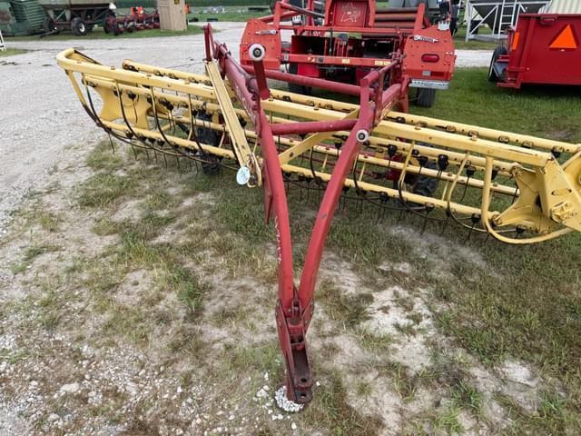 Image of New Holland 260 equipment image 1