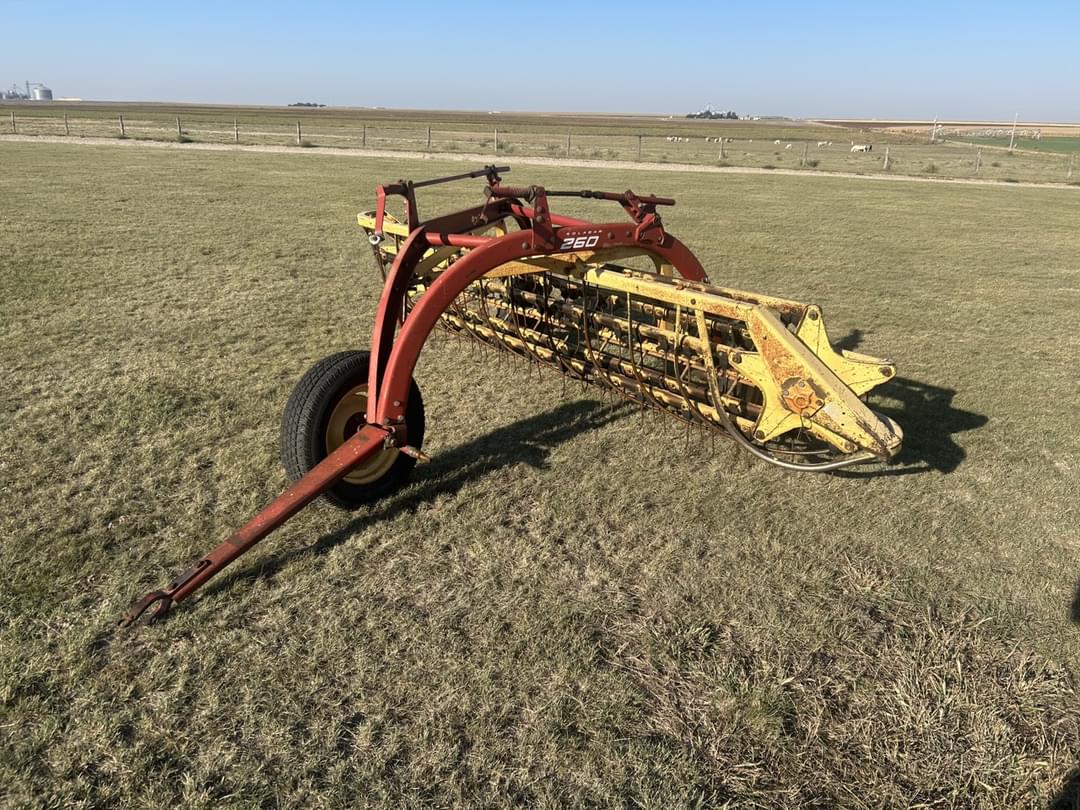 Image of New Holland 260 Primary image