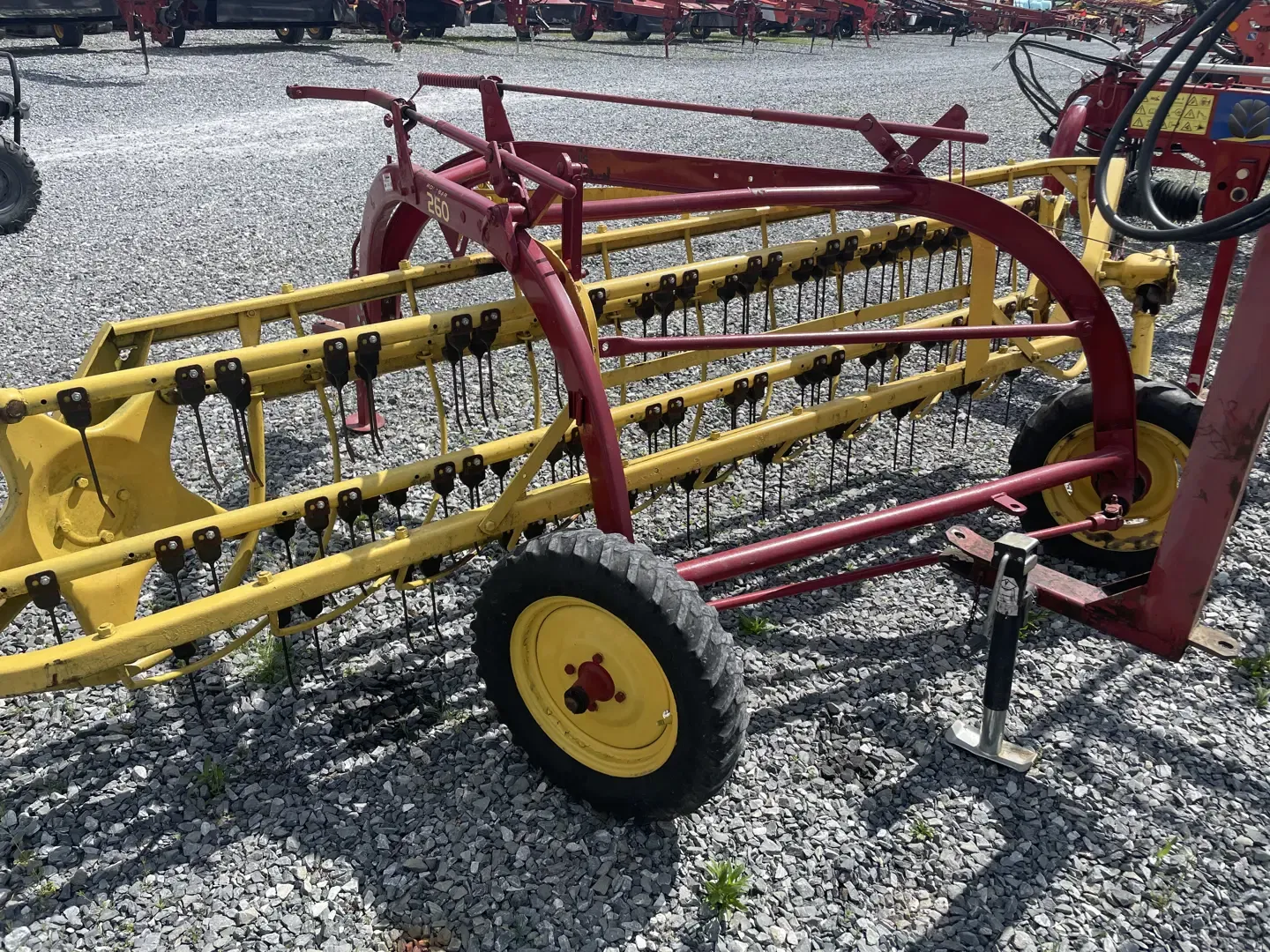 Main image New Holland 260