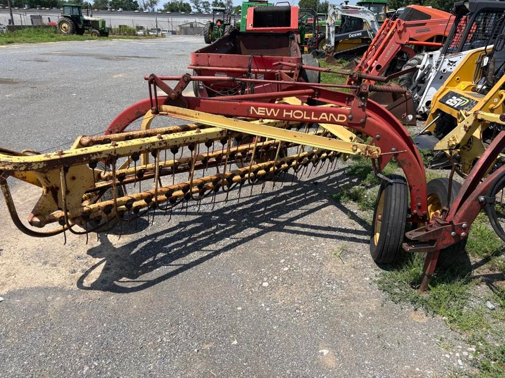 New Holland 260 Equipment Image0