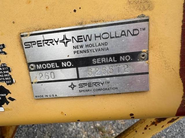 Image of New Holland 260 equipment image 4