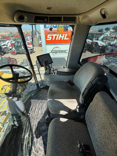 Image of New Holland Speedrower 260 equipment image 4