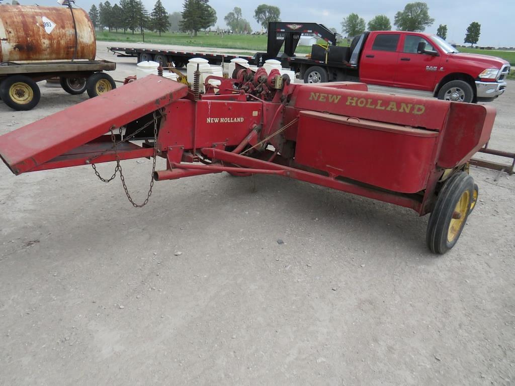 Image of New Holland 268 Image 1