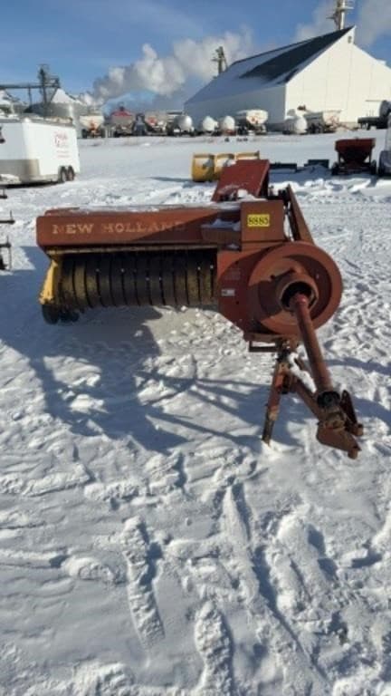 Image of New Holland 268 equipment image 1