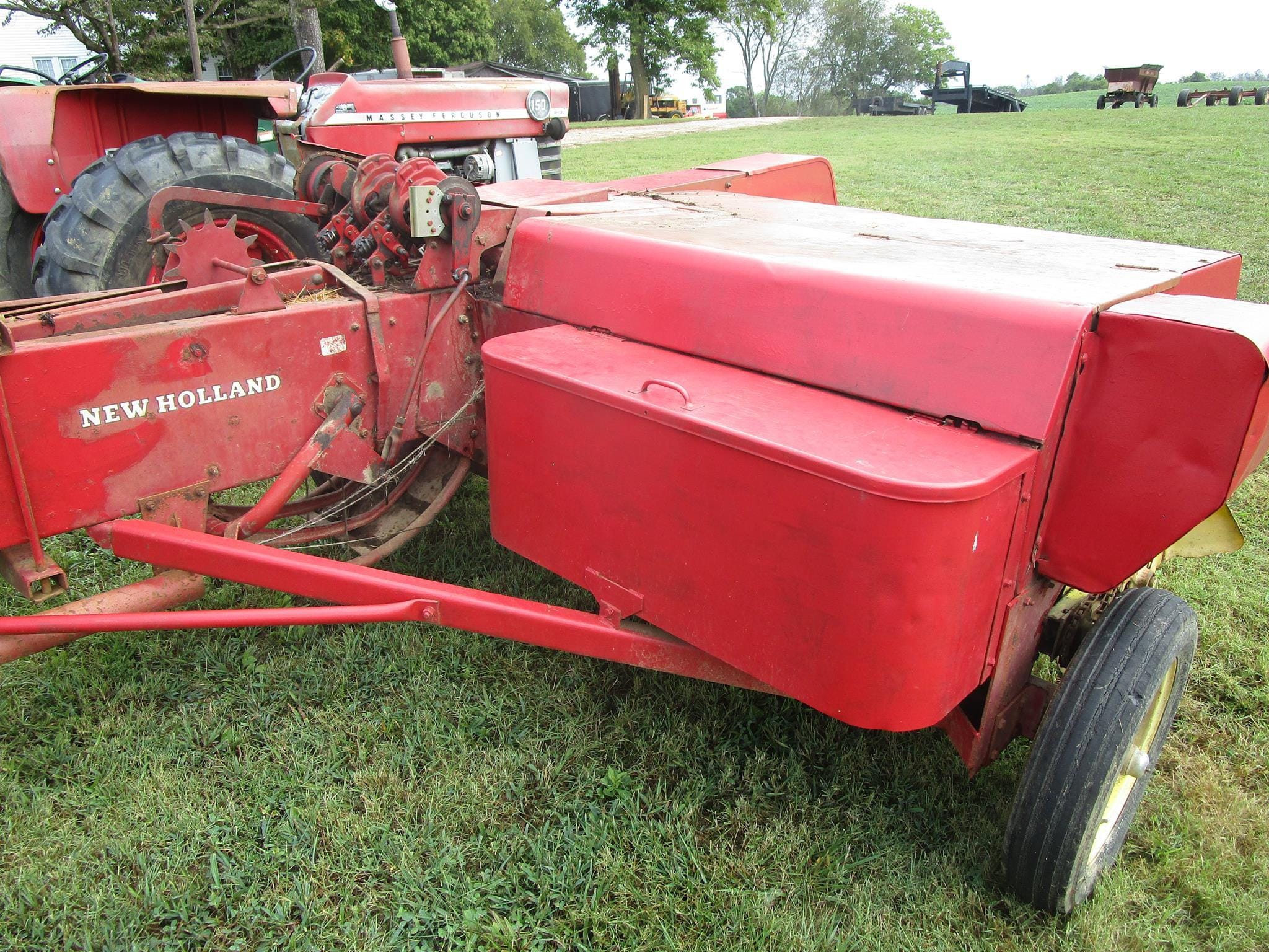 New Holland 268 Equipment Image0