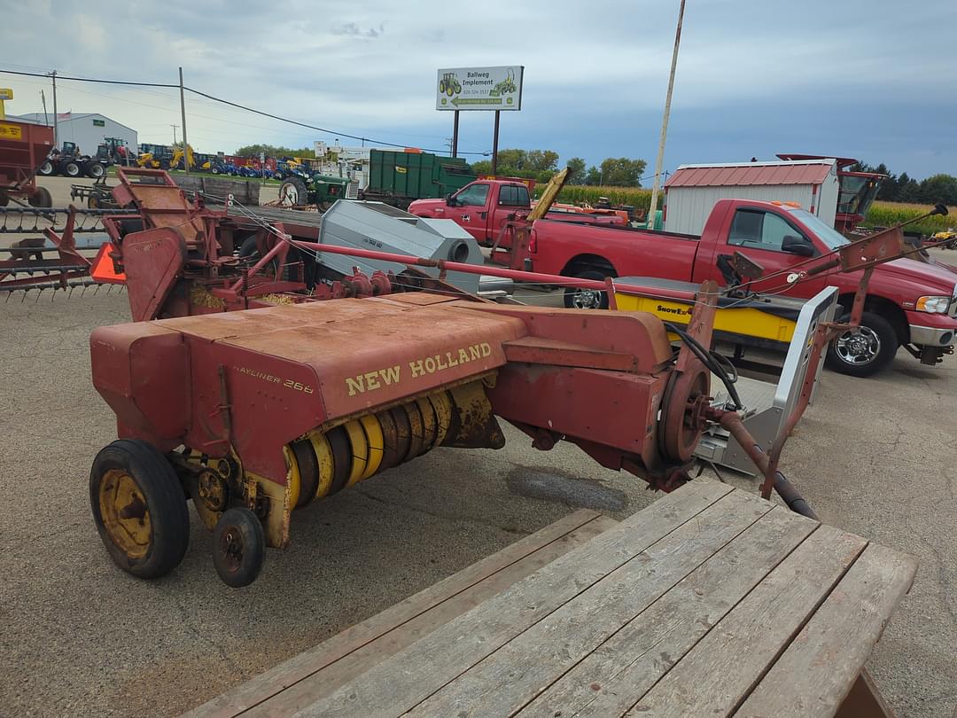 Image of New Holland Hayliner 268 Primary image