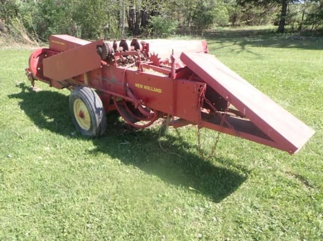 Image of New Holland Hayliner 268 equipment image 1