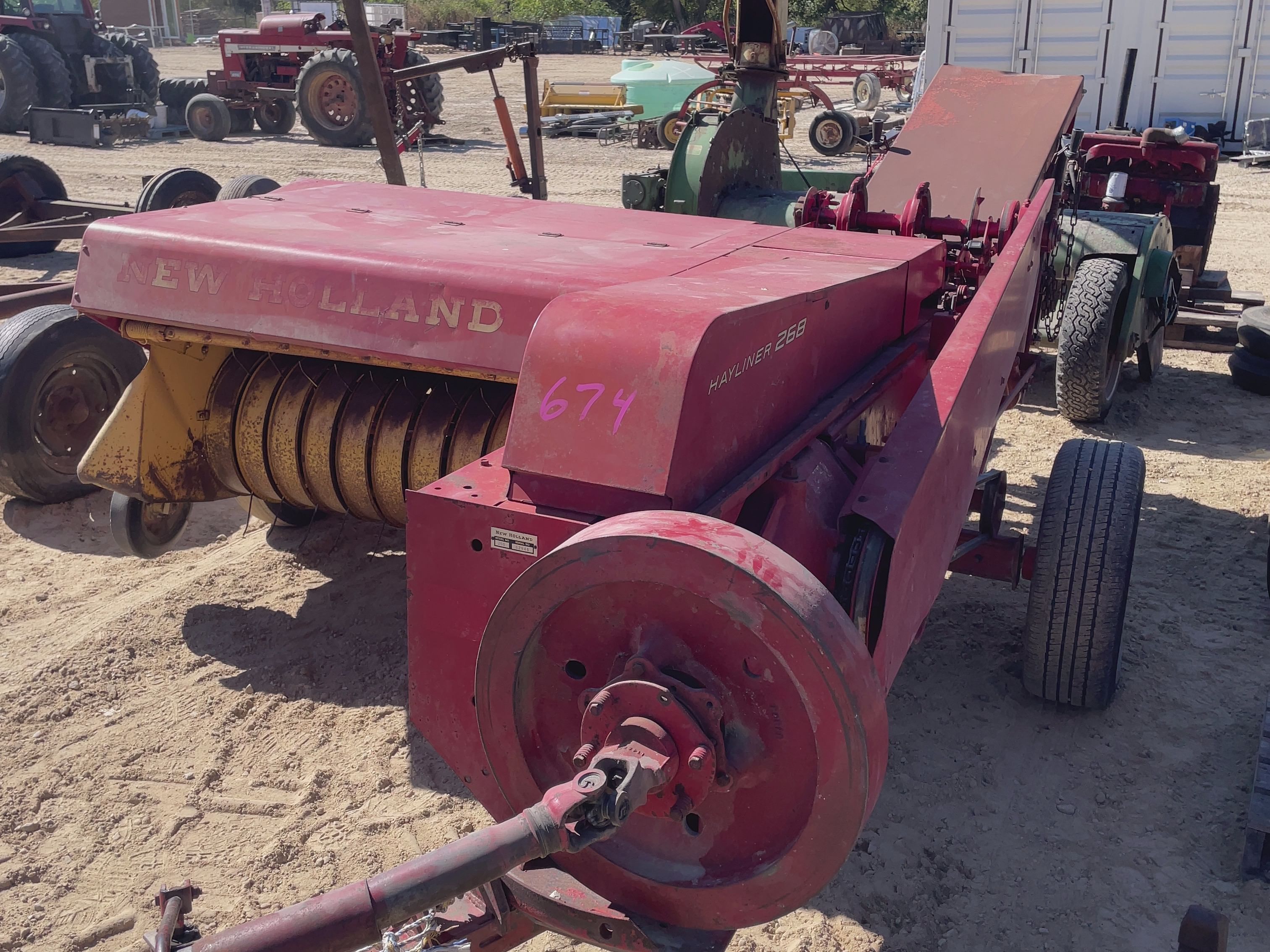 Main image New Holland 268