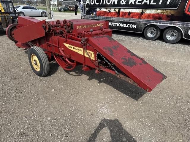 Image of New Holland 268 equipment image 1