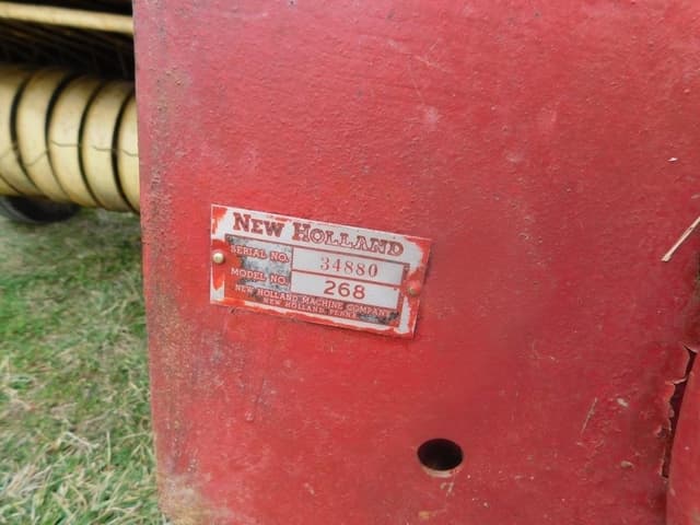 Image of New Holland 268 equipment image 2