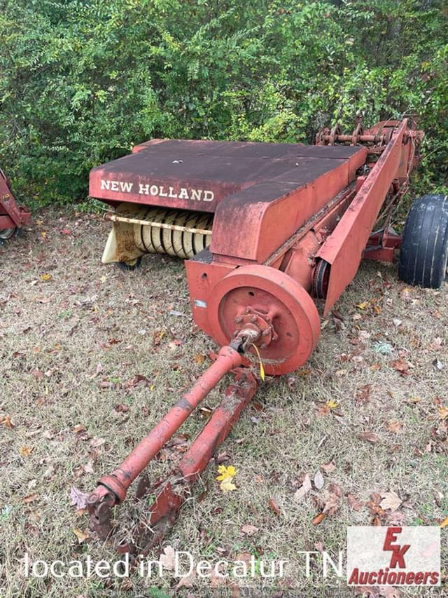 Image of New Holland 268 equipment image 1