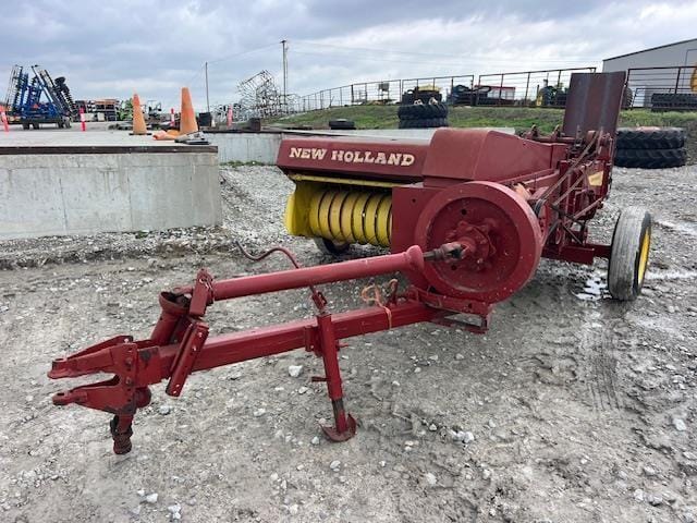 New Holland 269 Equipment Image0