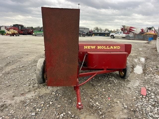 Image of New Holland 269 equipment image 4