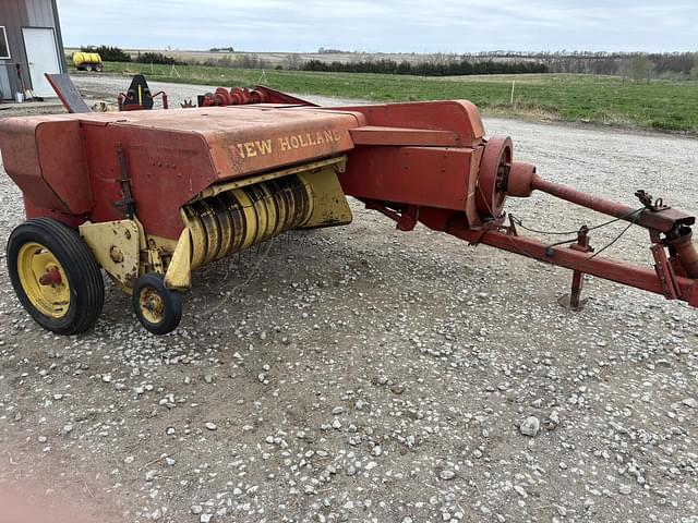 Image of New Holland 269 equipment image 1