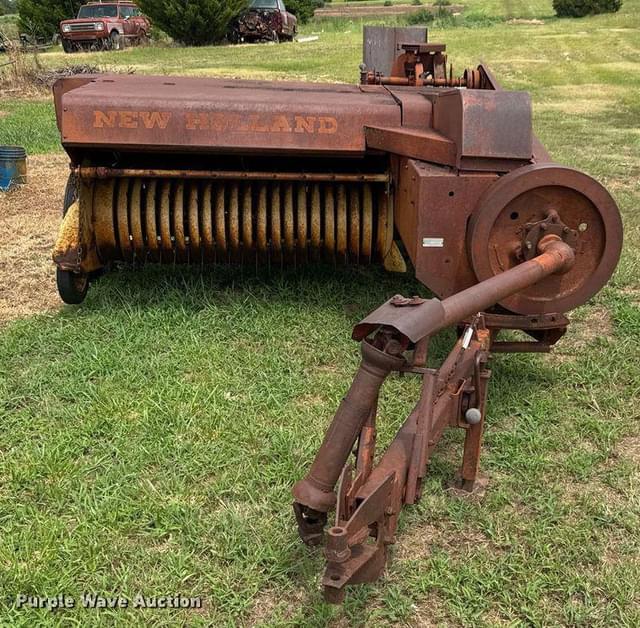 Image of New Holland 269 equipment image 1